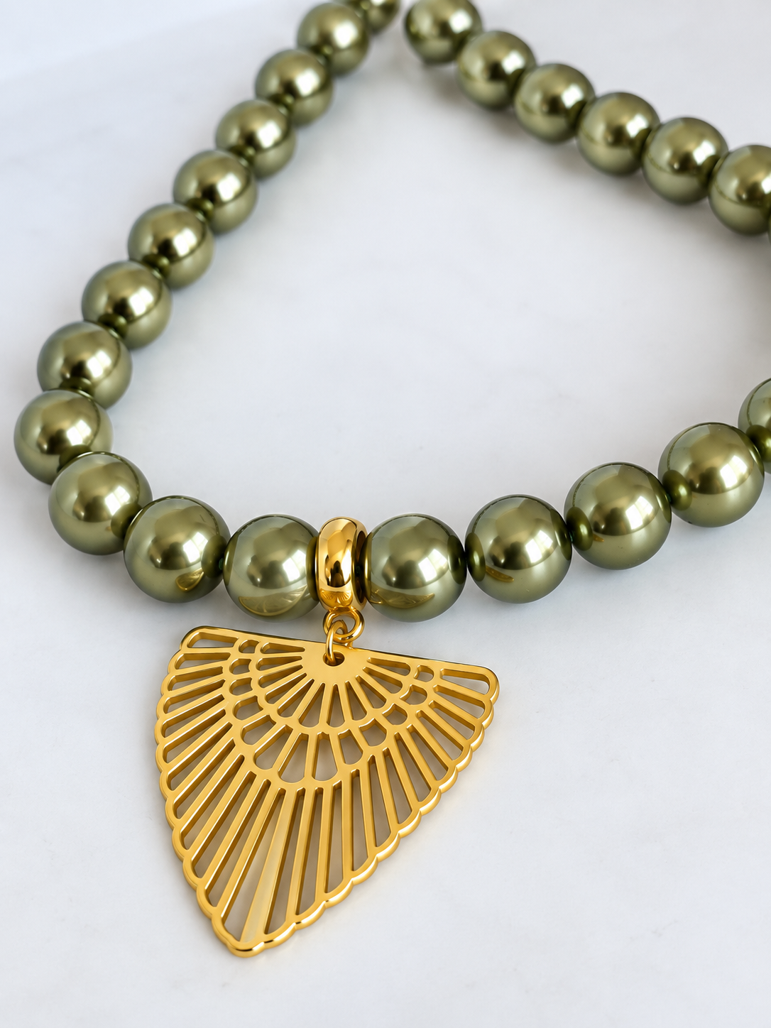 Collier ALMA